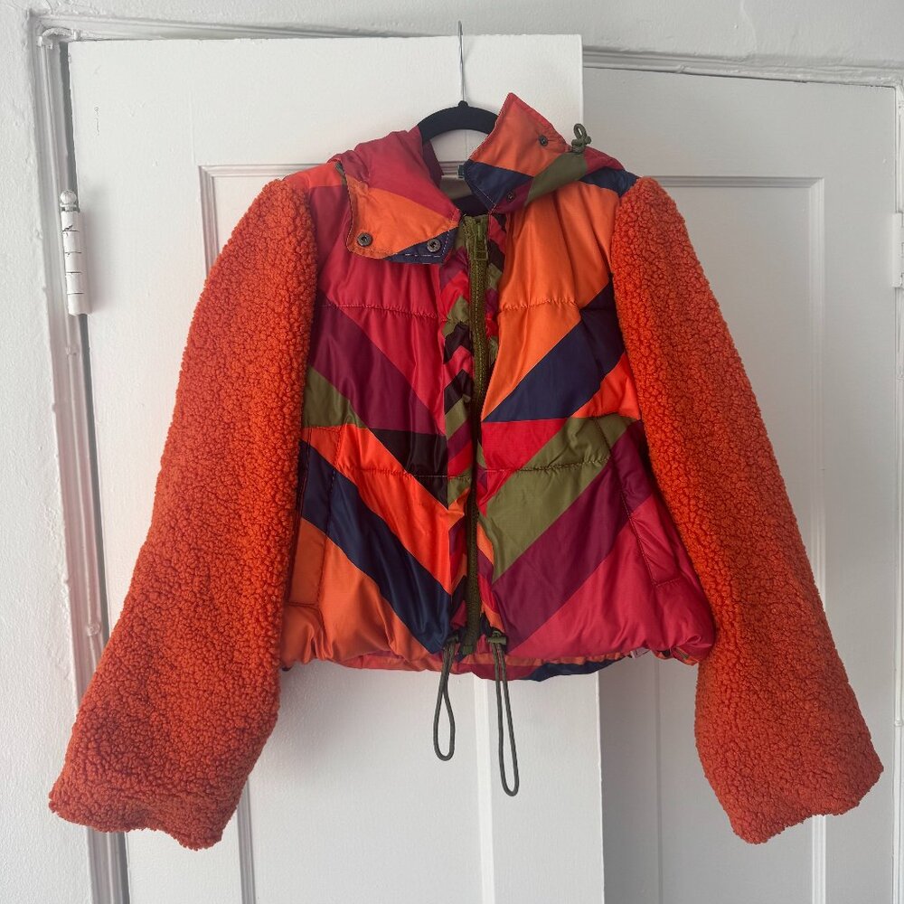 FARM Rio Multicolor Geometric Puffer Jacket - Picture 2 of 6
